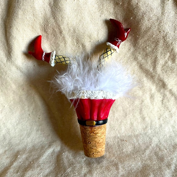 Xmas wine stopper. Xmas party style. 4 1/2”tall - Picture 1 of 3